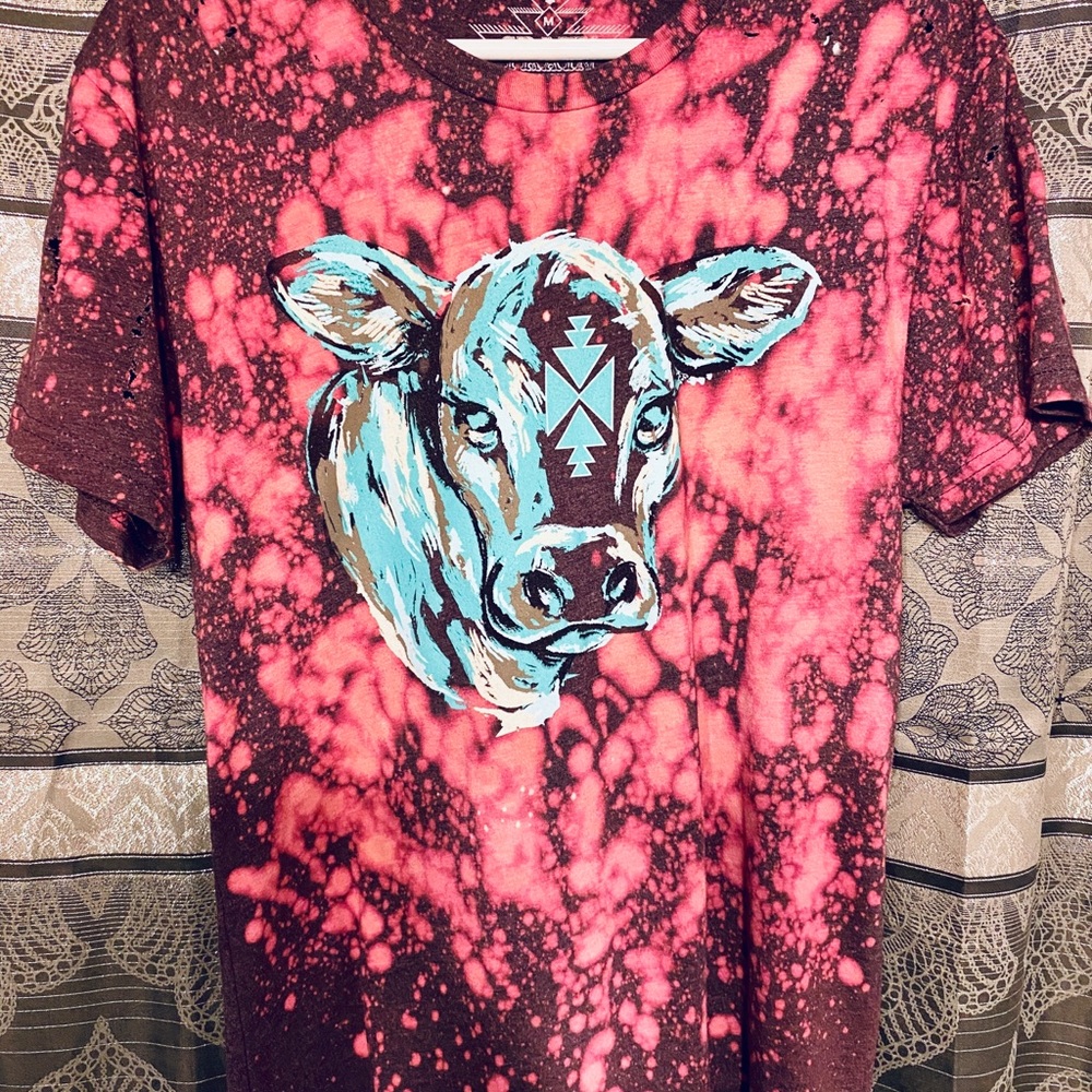 SOLD -Custom distressed & bleached tee 💕
